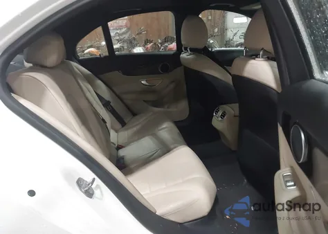 2018 Mercedes-Benz C 300 4Matic из США, поврежденный, VIN 55SWF4KB0JU280440